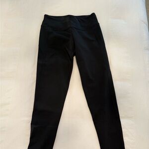 Oakley leggings. Inseam 27.5 inches. Like new.